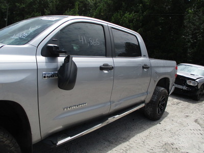 toyota tundra crewmax sr5 crewma