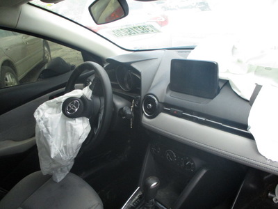 toyota yaris l le xle