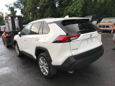 toyota rav4 xle premium