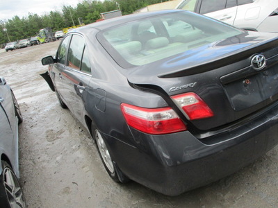 toyota camry ce le xle se