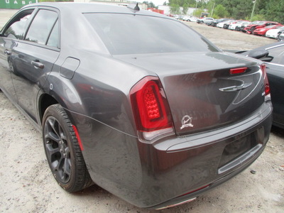 chrysler 300 touring