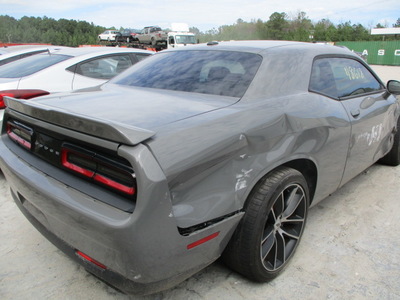 dodge challenger r t