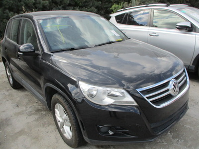 volkswagen tiguan s se sel