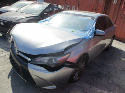 toyota camry le xle se xse