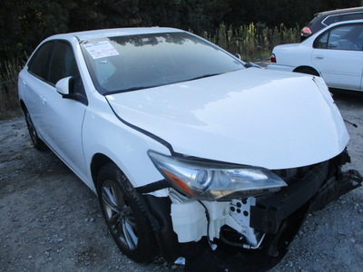 toyota camry le xle se xse