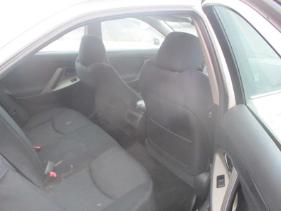 toyota camry se le xle