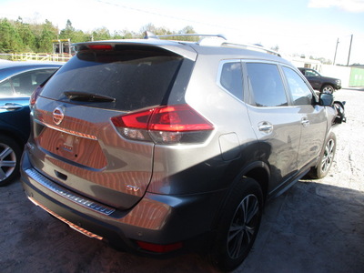 nissan rogue s sv