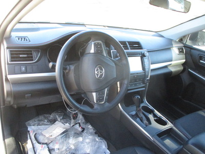 toyota camry le xle se xse