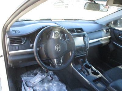 toyota camry le xle se xse