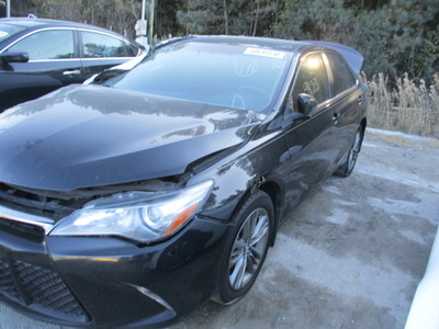 toyota camry le xle se xse