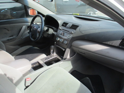 toyota camry ce le xle se