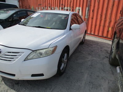 toyota camry ce le xle se