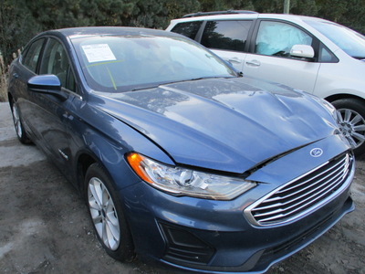 ford fusion se