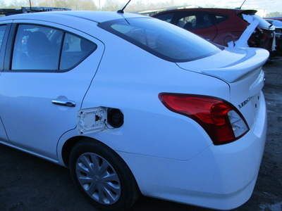 nissan versa s s plus sv