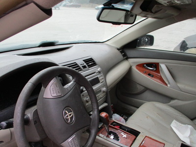 toyota camry le xle se