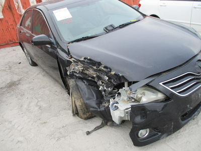 toyota camry le xle se