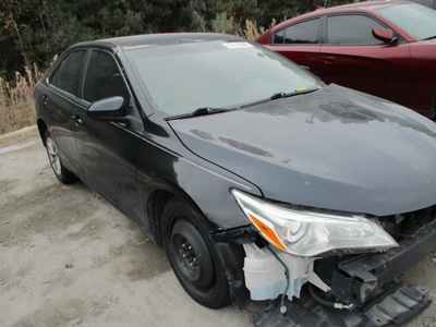 toyota camry le xle se xse