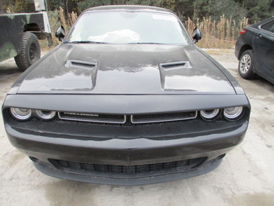 dodge challenger sxt