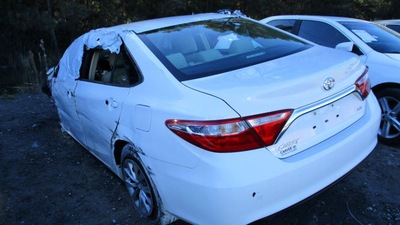 toyota camry le xle se xse