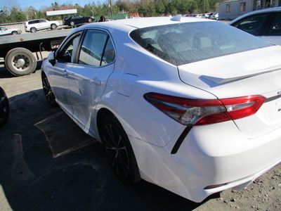 toyota camry l le xle se xse