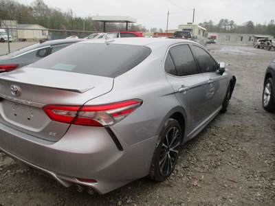 toyota camry l le xle se xse