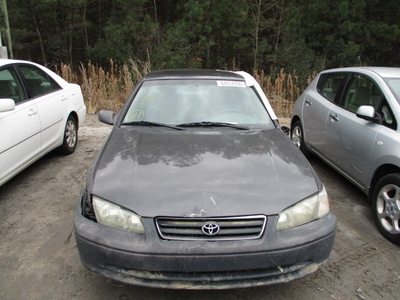 toyota camry ce le xle