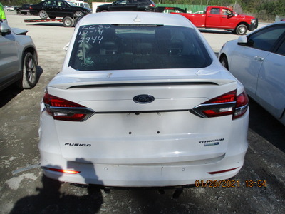 ford fusion titanium