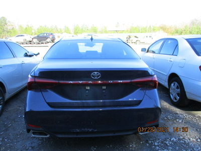 toyota avalon xle