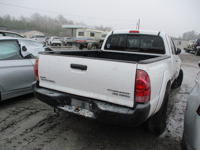 toyota tacoma prerunner acc cab