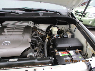 toyota tundra crewmax sr5