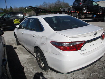 toyota camry le xle se xse