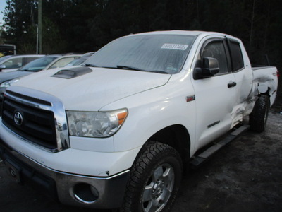 toyota tundra double cab sr5