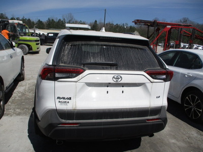 toyota rav4 le