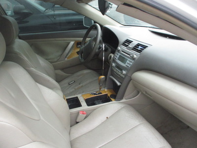 toyota camry le xle se