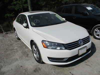 volkswagen passat se