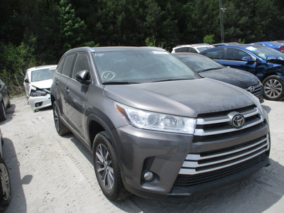 toyota highlander se xle