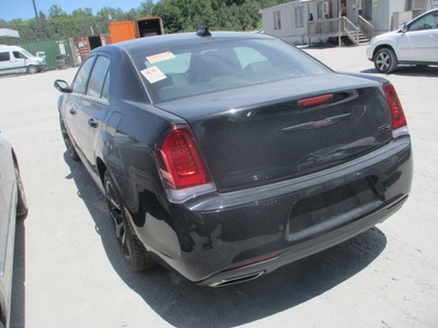 chrysler 300 s