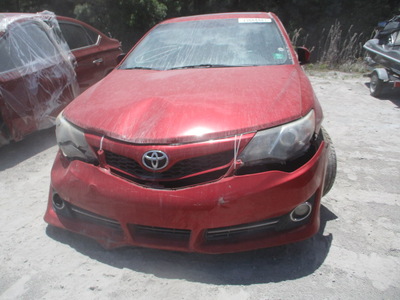 toyota camry l se le xle