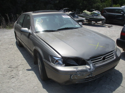 toyota camry ce le xle