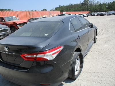 toyota camry l le xle se xse