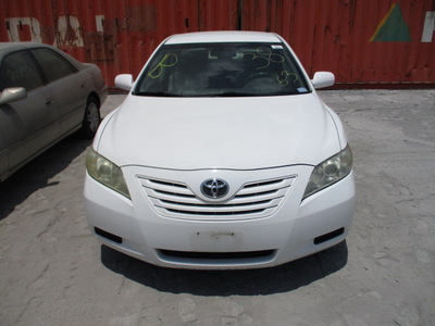 toyota camry ce le xle se