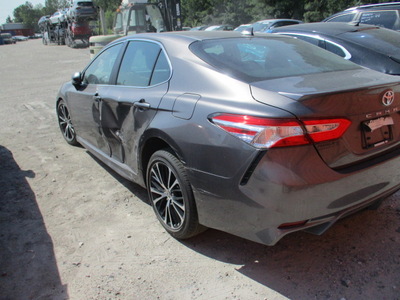 toyota camry se se night shade