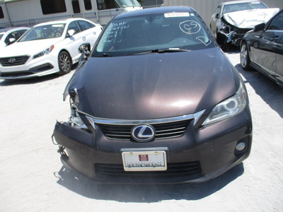 lexus ct200h