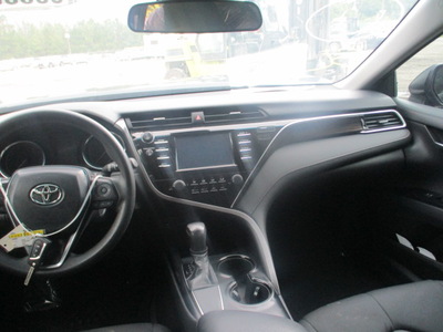 toyota camry l le xle se xse