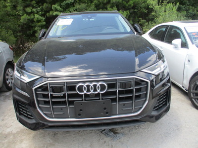 audi q8 premium plus