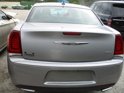 chrysler 300 touring