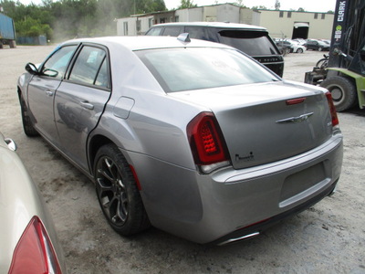 chrysler 300 touring