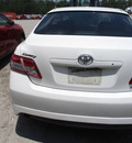 toyota camry se le xle