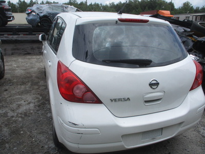 nissan versa s sl