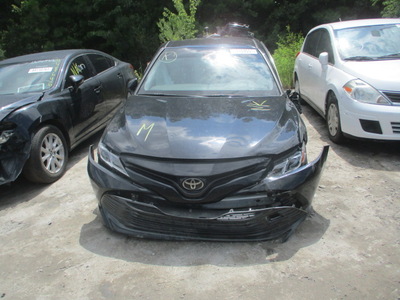 toyota camry l le xle se xse